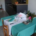 Borgo איזולה רוסה